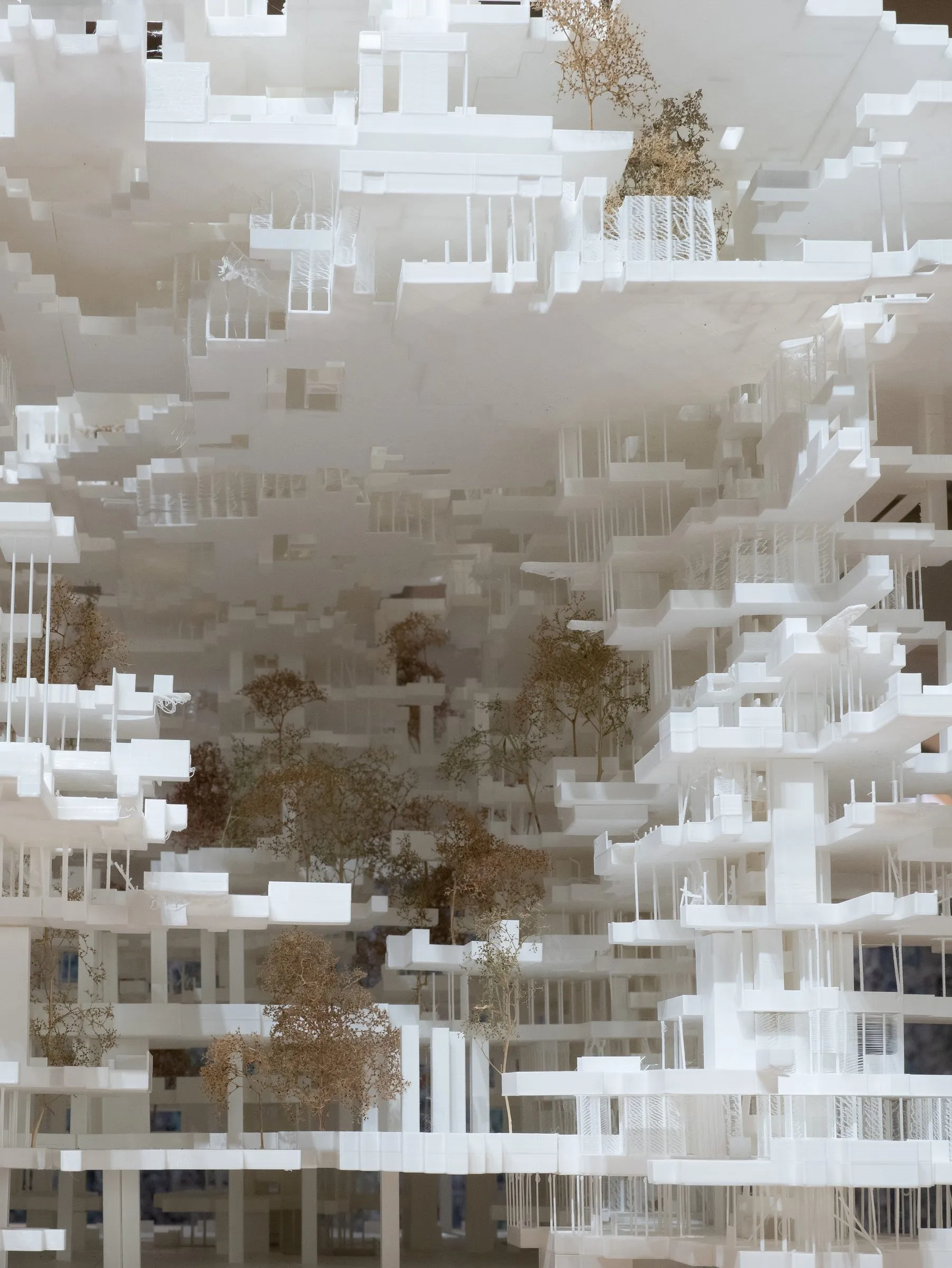 Close view into the model from below, the underside of the slabs and the columns
