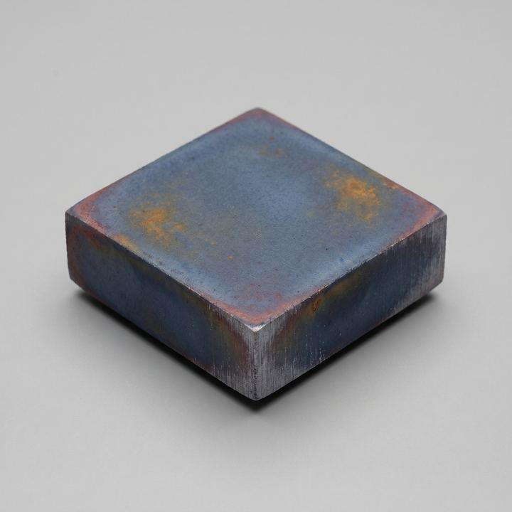 Rendered sample plate of Co₂Fe₆O₁₆Sb₂Zn₂