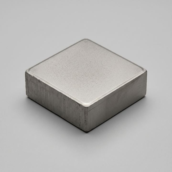 Rendered sample plate of FeMn₁₁Si₁₆Zr₈