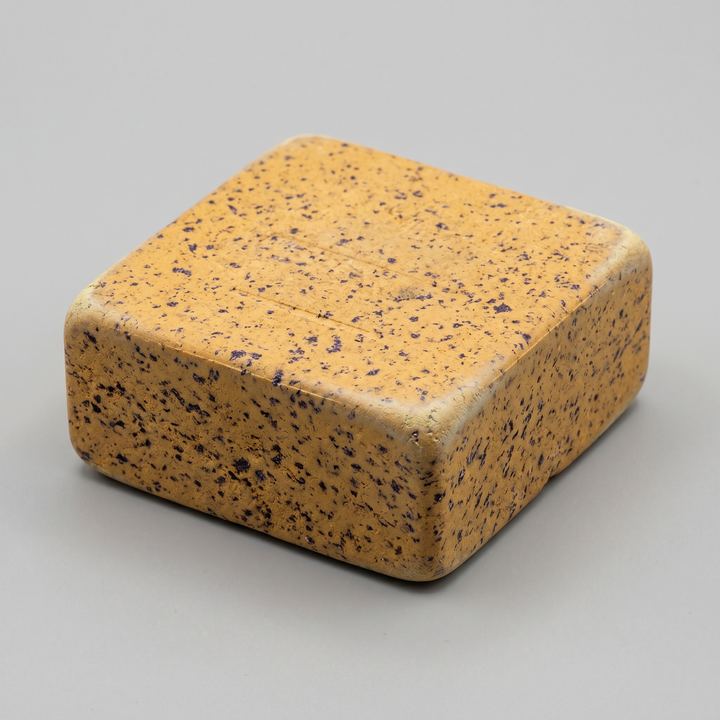 Rendered sample plate of K₂Mn₆S₆