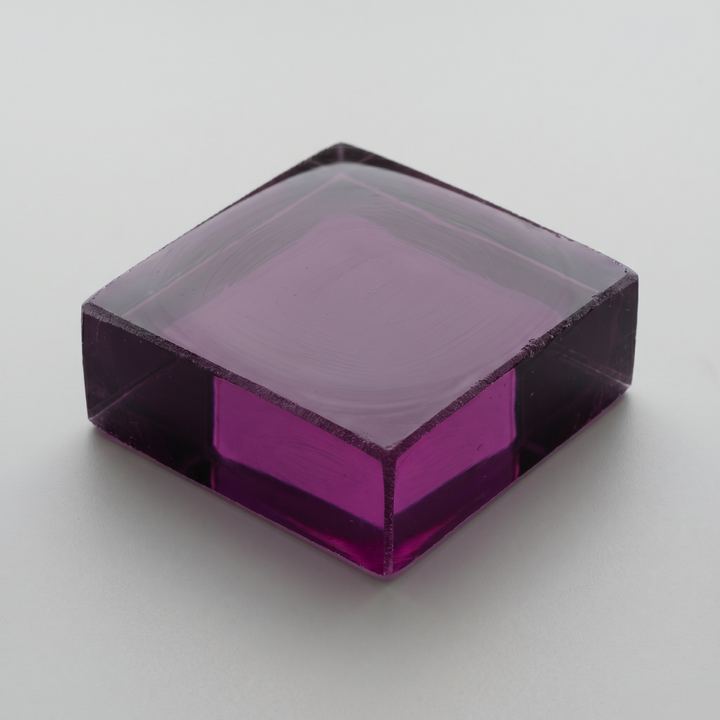 Rendered sample plate of K₄Mn₂O₁₂Si₄