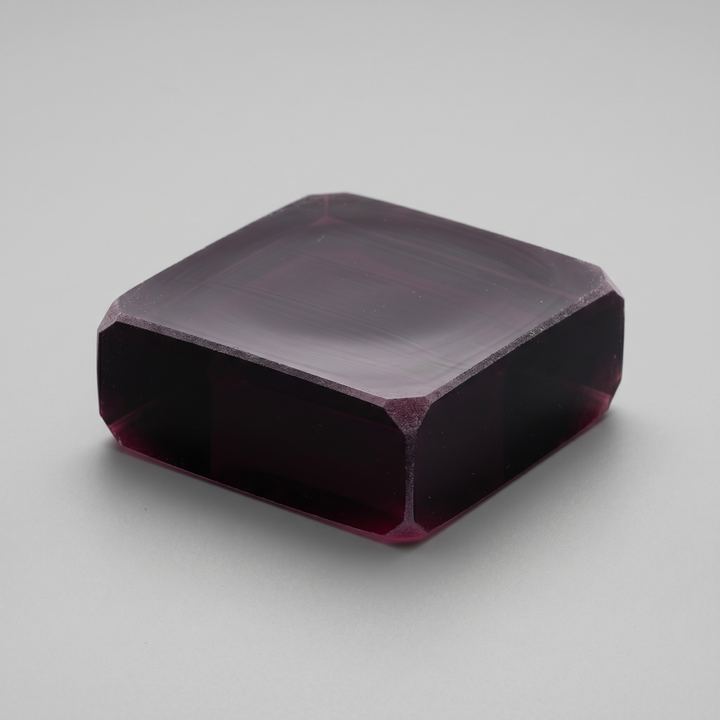 Rendered sample plate of K₄Mn₂O₁₈Si₆