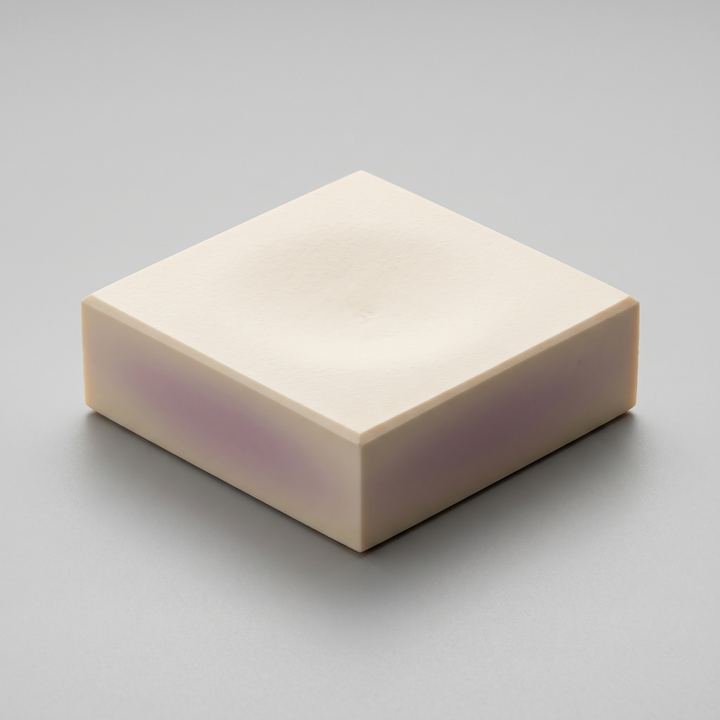 Rendered sample plate of O₁₄Pr₄W₄